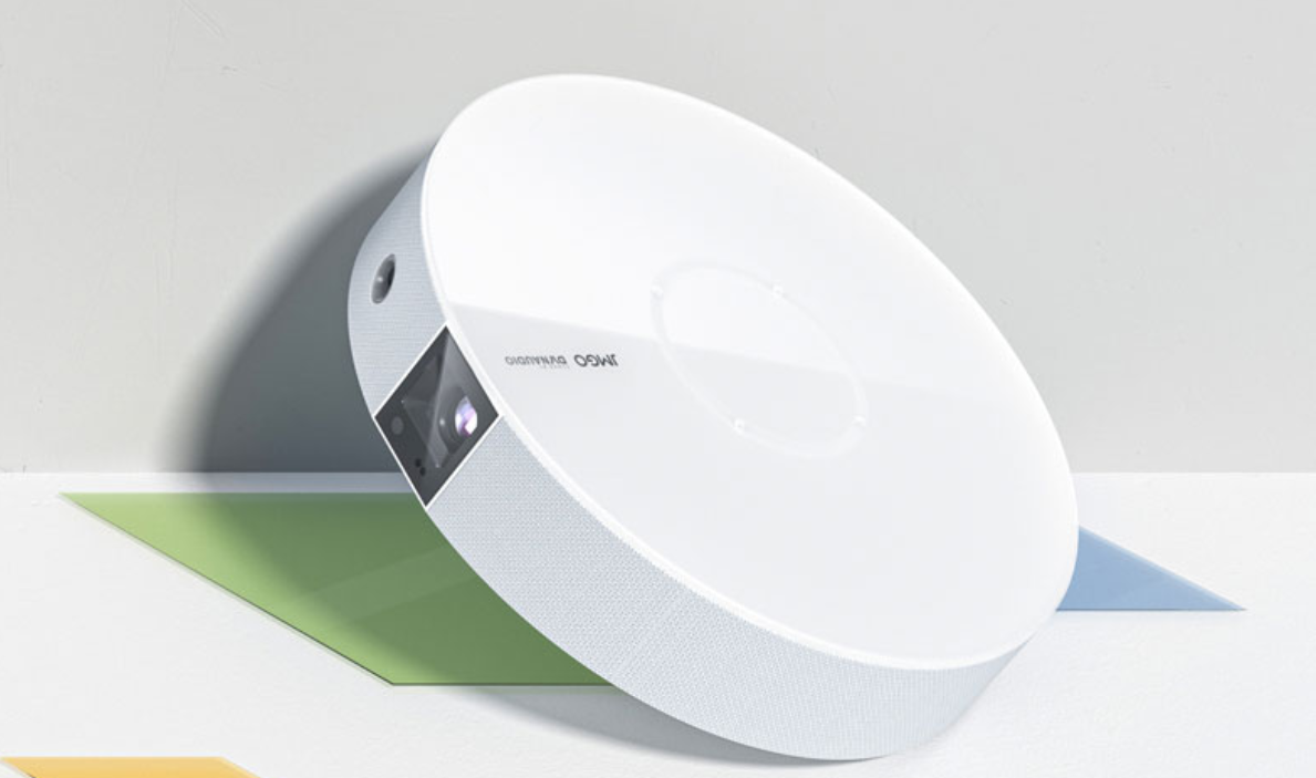 中端投影仪如何选？多项对比后，坚果G9S超越极米NEW Z6X