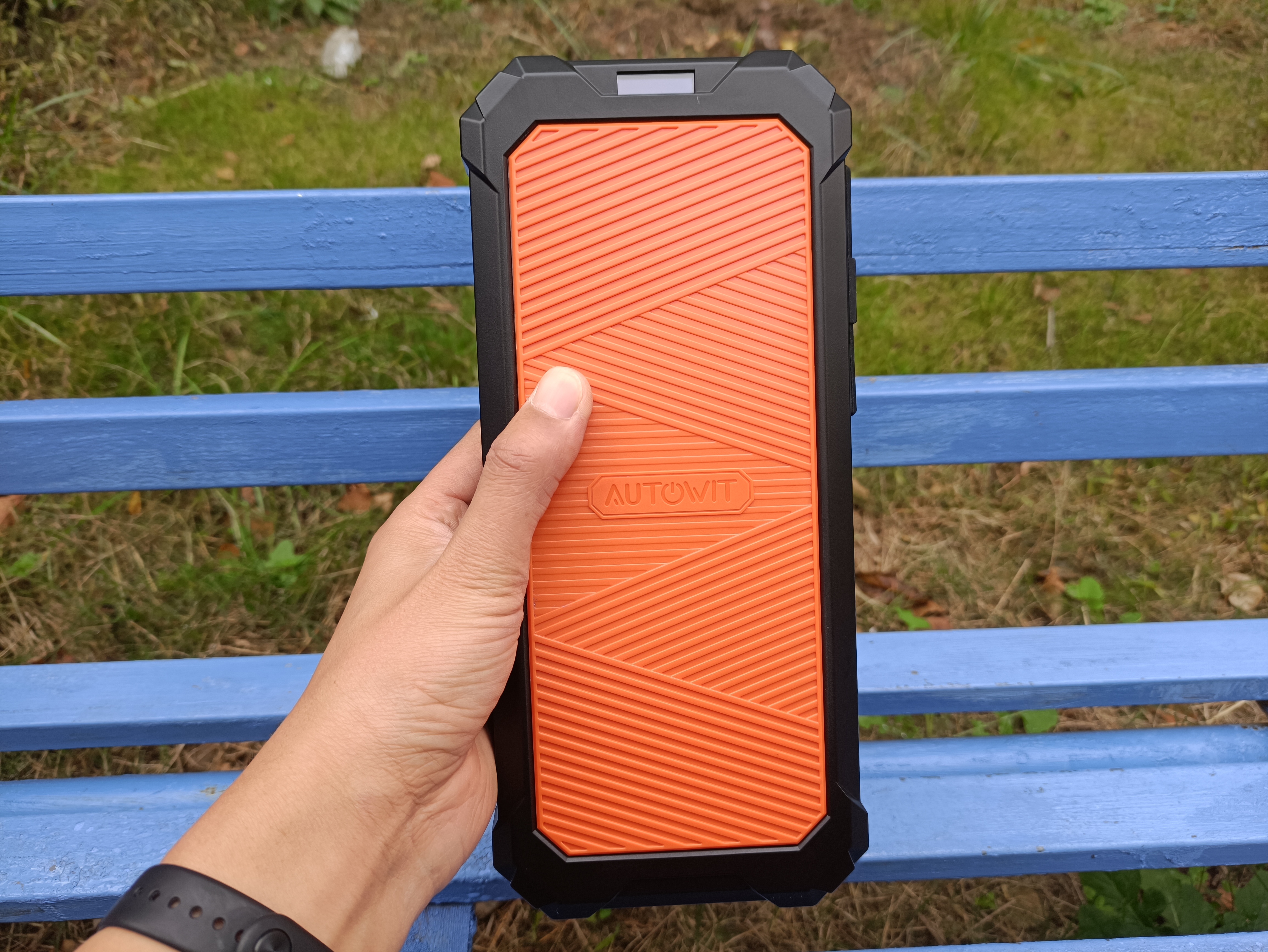 市面上的汽车应急电源这么多，我为何选择Autowit超级电容