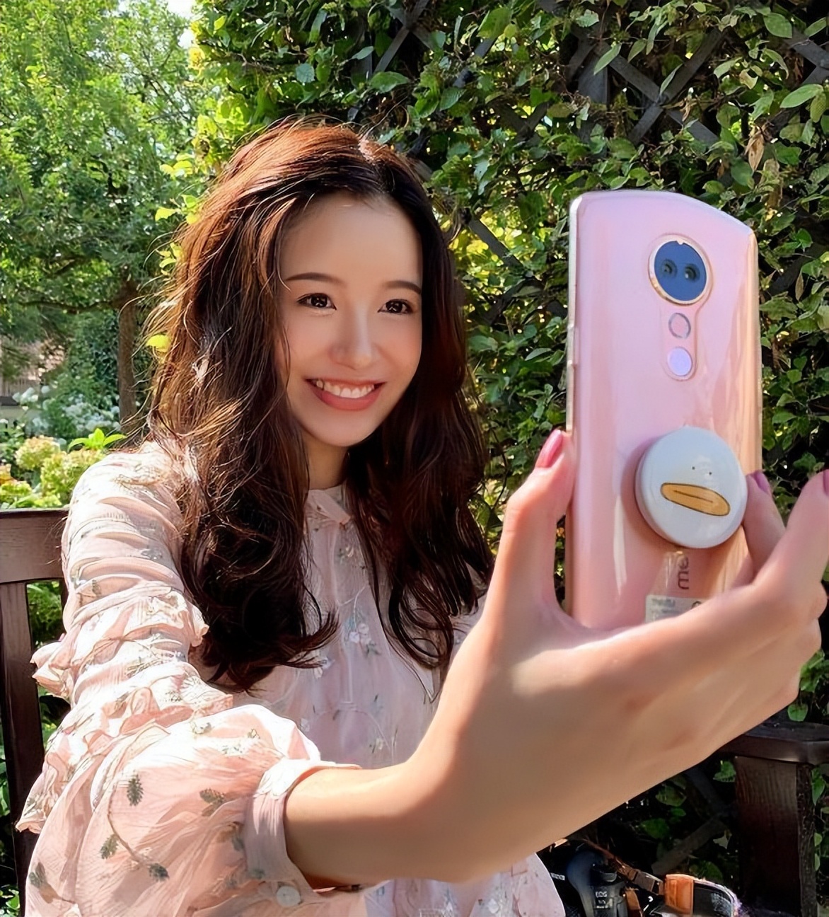 张子萱：不困于旧事，晒日常半袖过万，包2万多