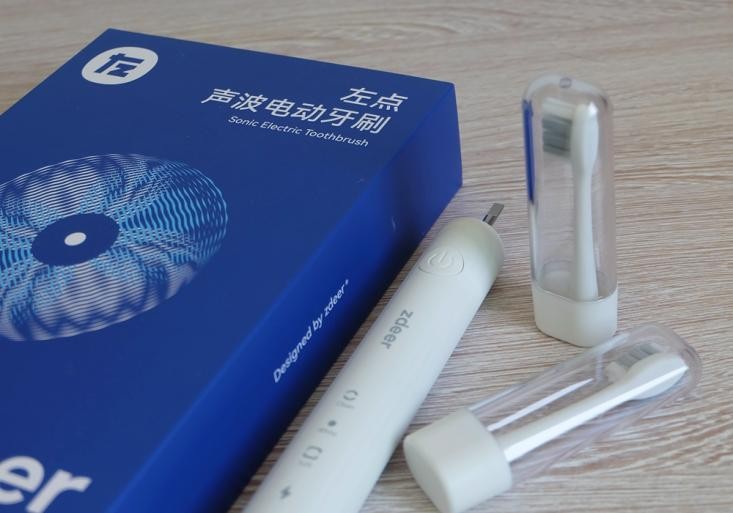 每天使用左点声波电动牙刷 用2分钟来拯救一整天的好心情
