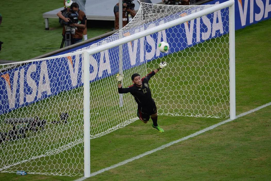 2013联合会杯赛程(2013年联合会杯，欧美豪强世界杯预演，桑巴成功夺冠)