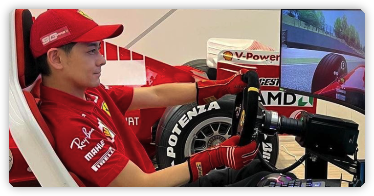 和林志颖同天车祸！女星等红绿灯惨遭追尾，对方车头被毁面目全非