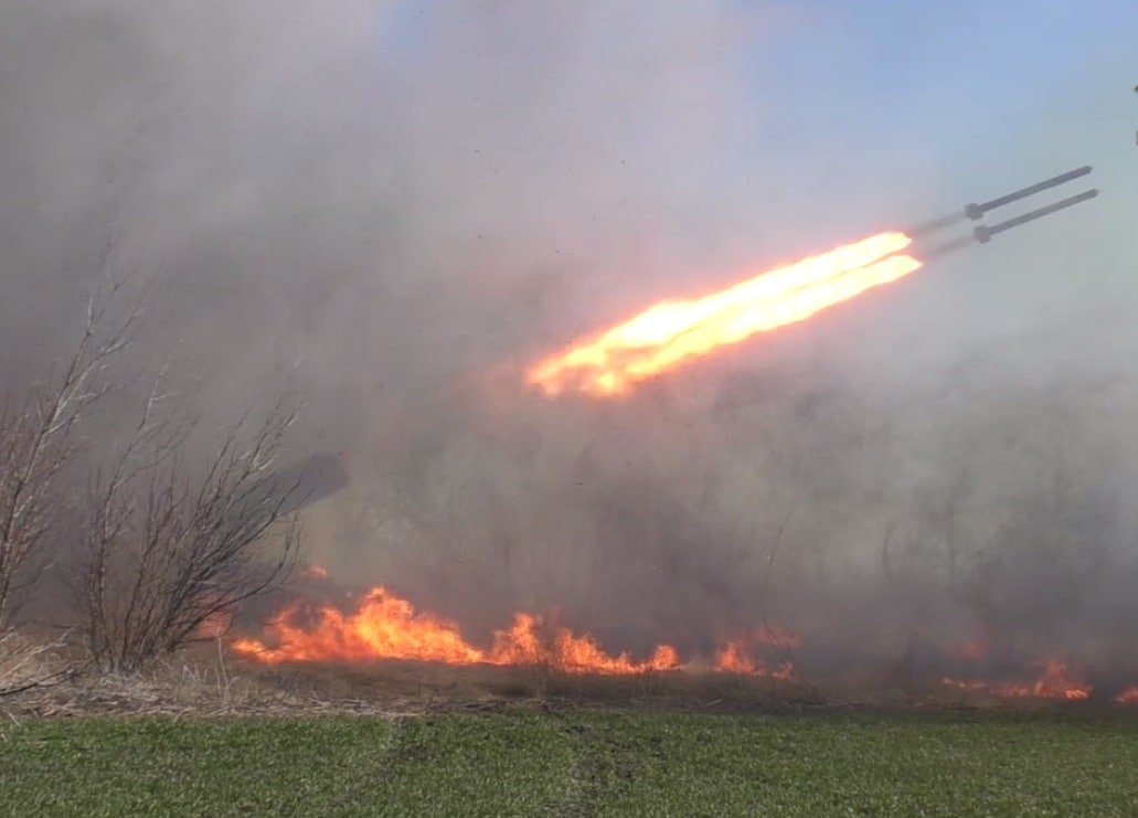 ��ҹ֮��û�з�²ֻ�����У�������������ͨ뺣�����Ӫ�����ڼ�