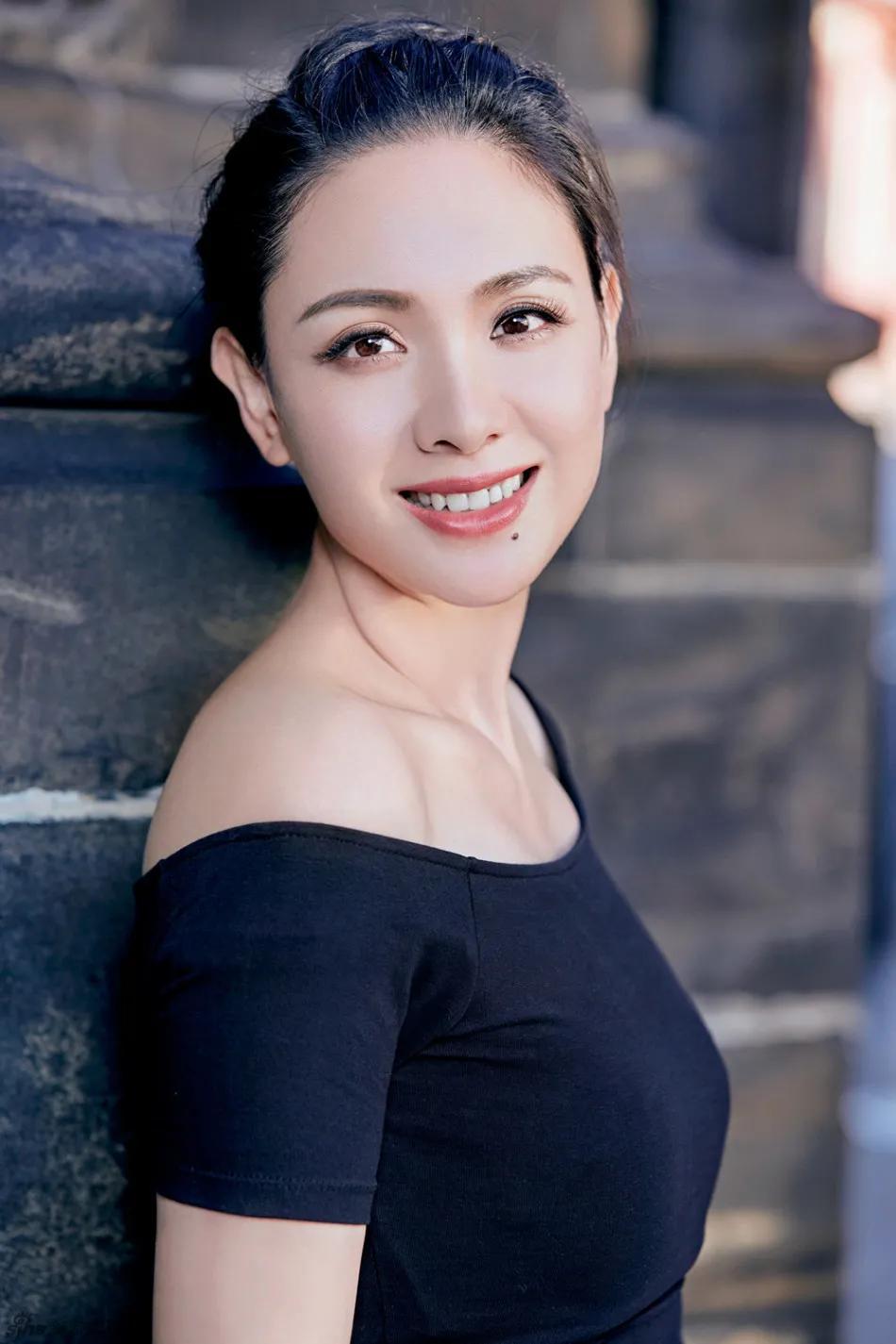 程莉莎绝美照片