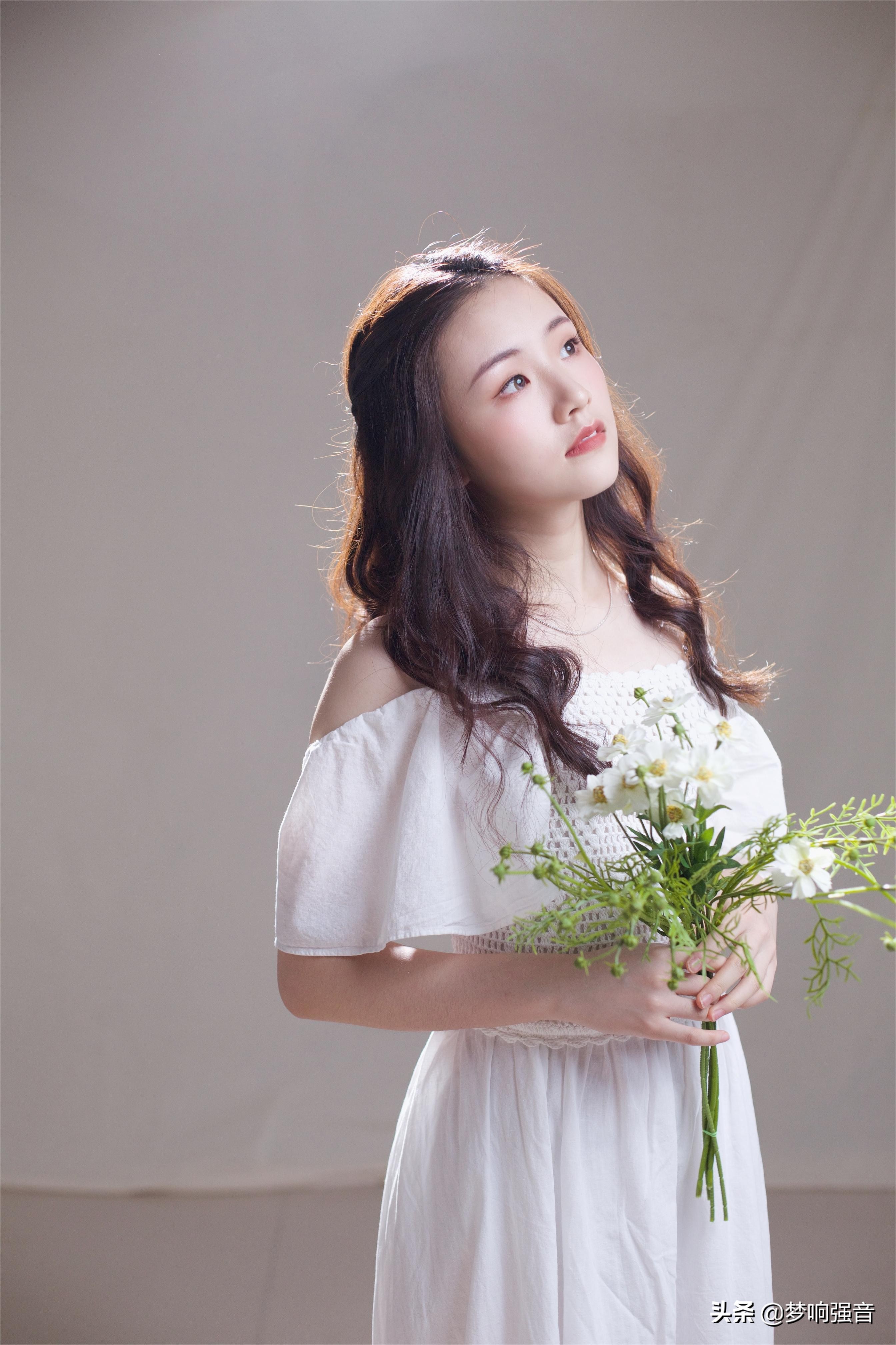 歌手郭沁全新单曲《是你 你是》上线 纯净歌声动情描绘爱之箴言