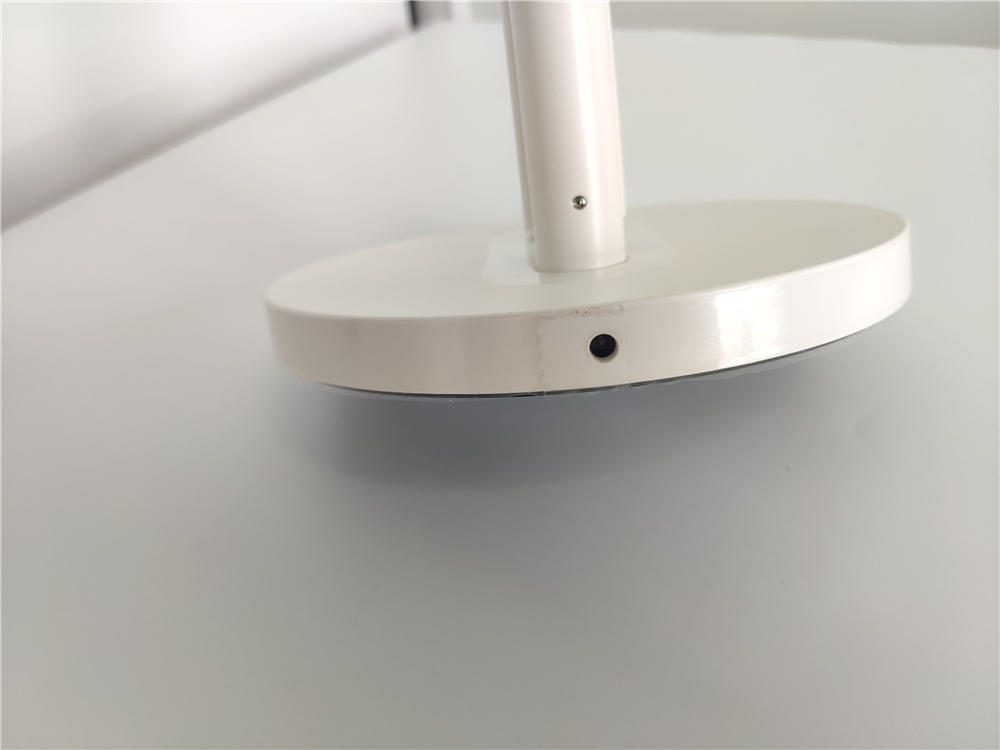 米家台灯经典再升级：全光谱灯珠+Ra95显色+语音可控