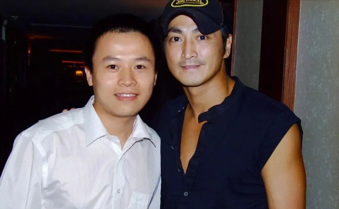 5位年过半百单身无子的男明星：周星驰让人遗憾，张信哲为情所伤