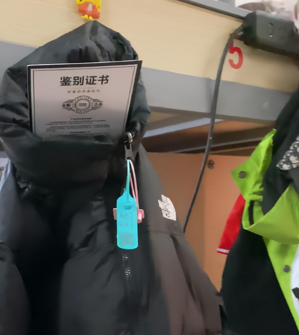 大学“攀比现象”有多严重？一名男生晒出寝室现状，引起网友共鸣