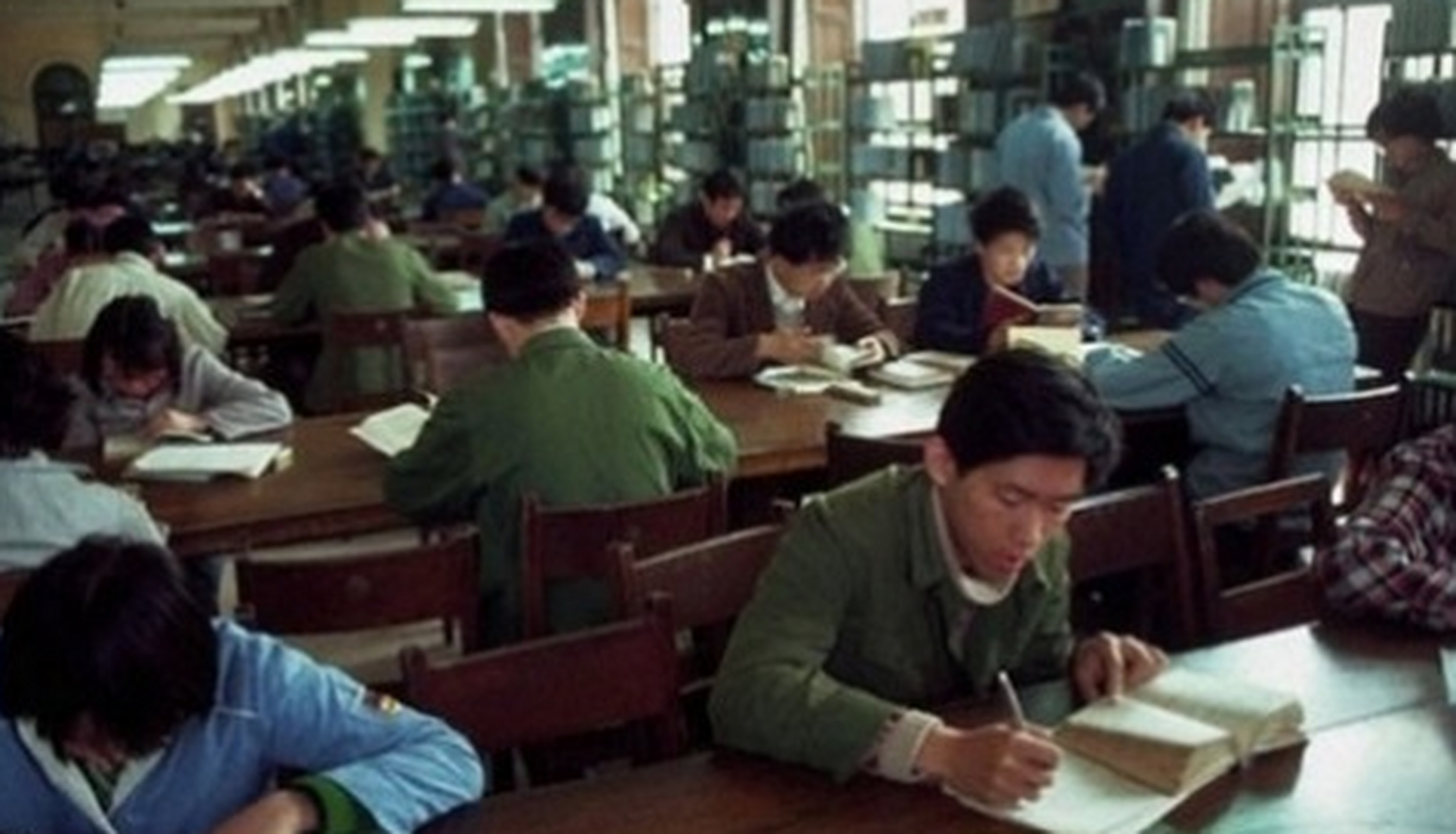 16岁考入985大学，终身研究一个数学公式，如今每个月领400元低保