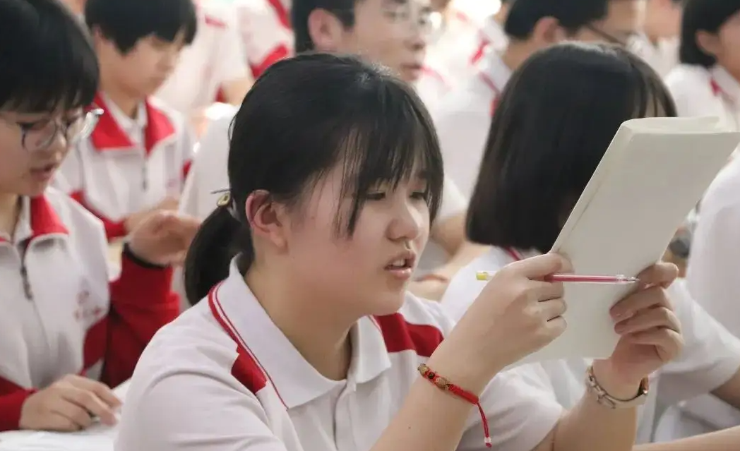 新高考模式下，2022年分数线或将面临调整，理科可能高于文科？