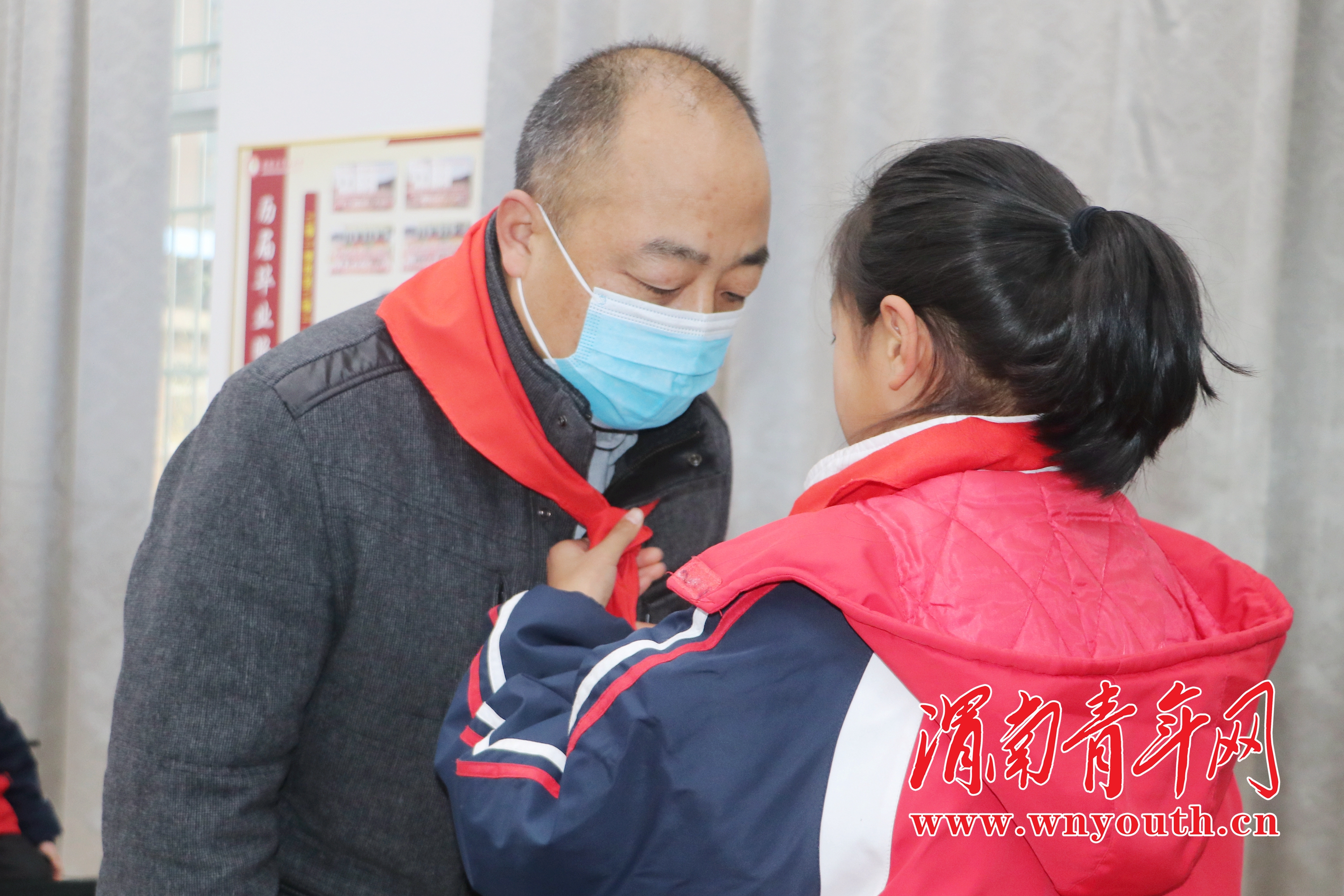 臨渭區(qū)育紅小學(xué)開(kāi)展“暖冬行 傳遞愛(ài)”(圖9) 臨渭區(qū)育紅小學(xué)開(kāi)展“暖冬行 傳遞愛(ài)”(圖9)