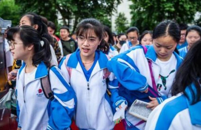 2022各省高考人数预估，河南再次位列榜首，预计考生人数破1100万