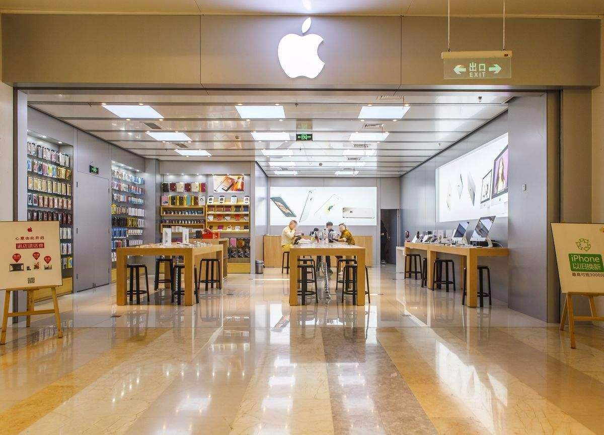 網上買手機和實體店買手機有什么區別，手機店老板：差太多了