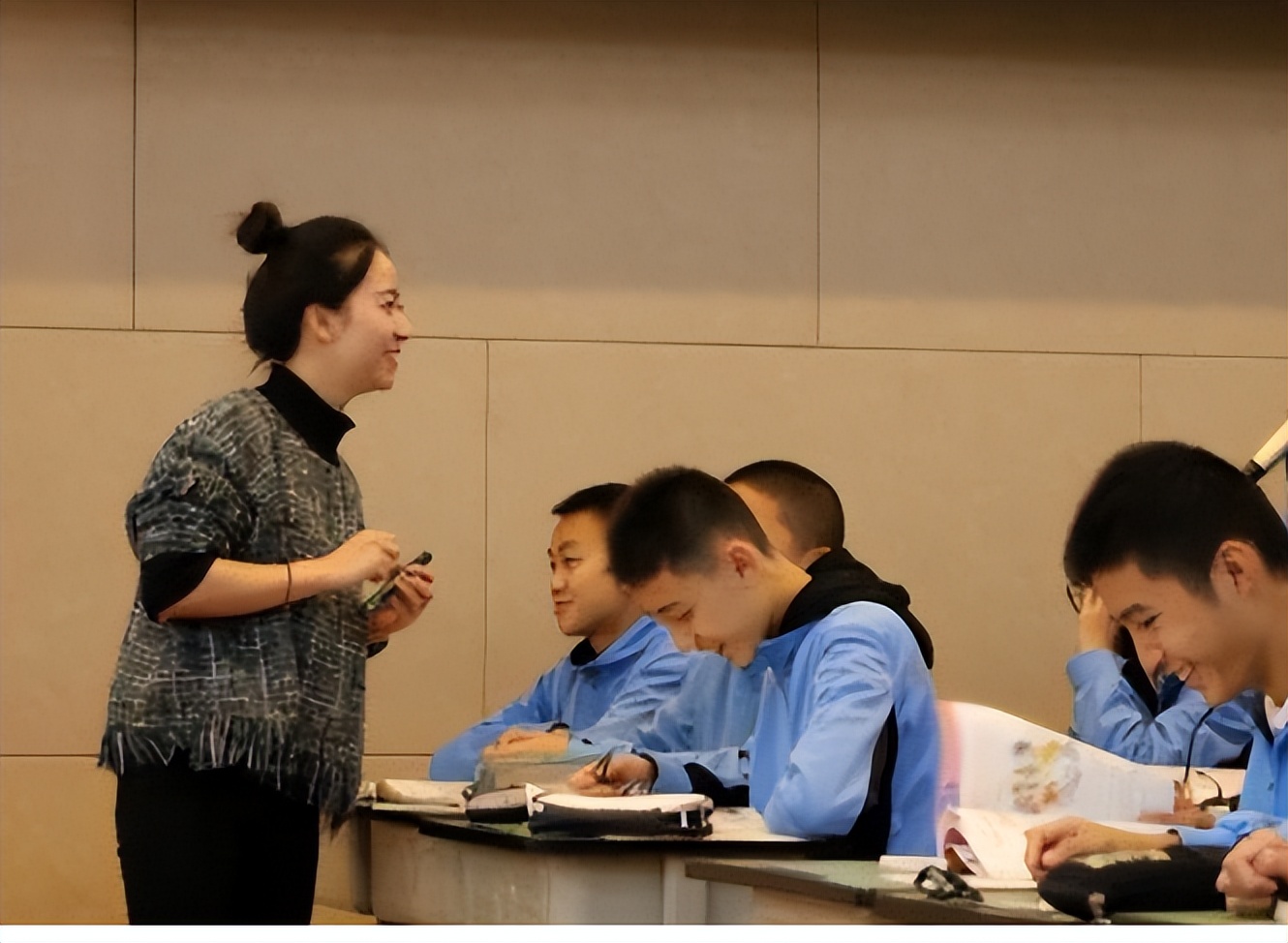 将要“取消非师范生从教资格”？官方回应来了，让师范生不知所措