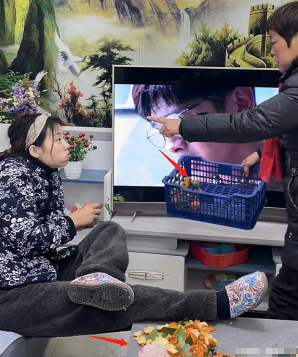 江西一女大学生体贴家长，利用寒假期间上街卖烤肠，10天净赚2600