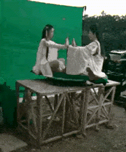 电视剧不敢拍的全景，假腿、手替、空气骑马，真的不会笑场吗？