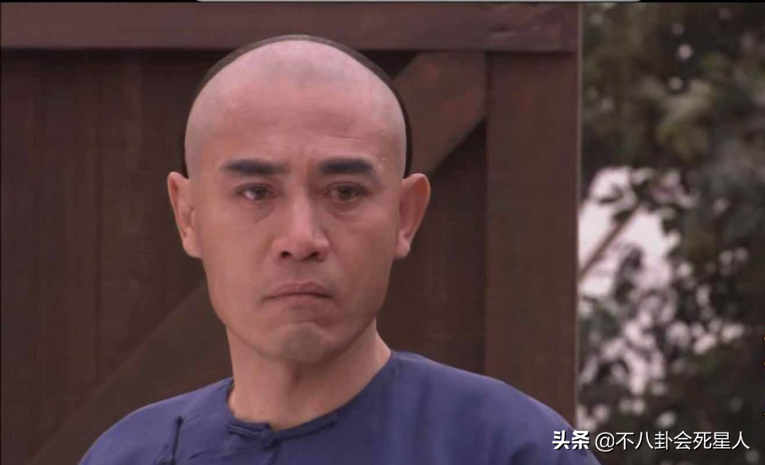 这8位内地戏骨，坐3百万豪车，住上亿四合院，个个是真富豪