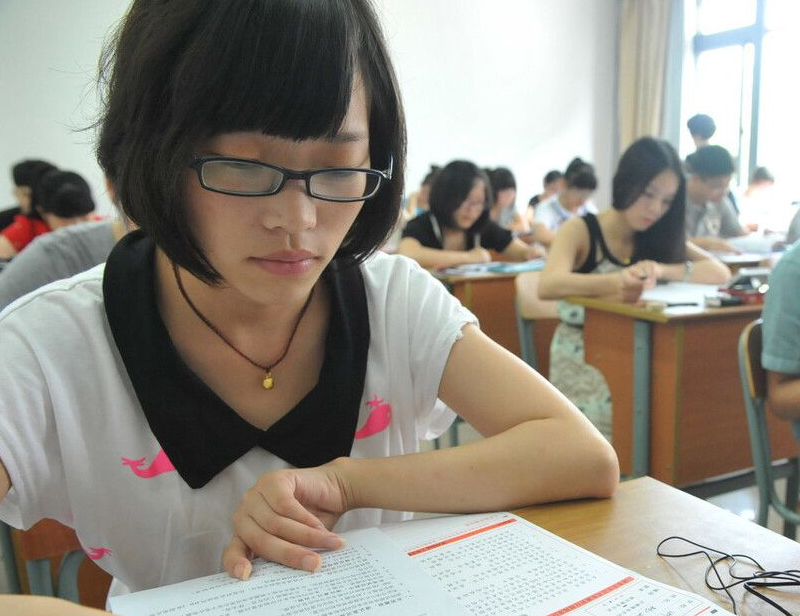 英语四六级考试要求有变，有些学生无法报名，希望你不是其中之一