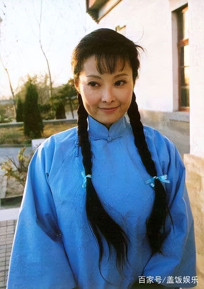 盘点女星的民国剧校服剧照——蓝衣黑裙篇（四）