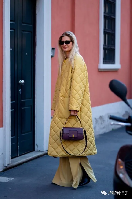 时尚博主们是怎么把“奶奶棉服”穿出时髦感的？