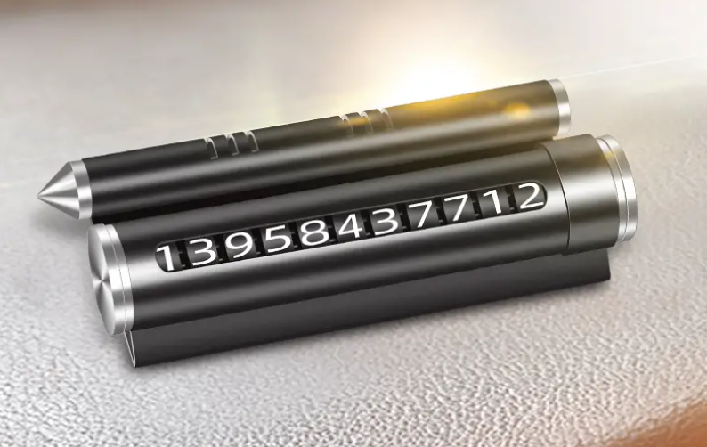 买了新车之后有哪些车上物件是一定要配备的——10个车上必备神器
