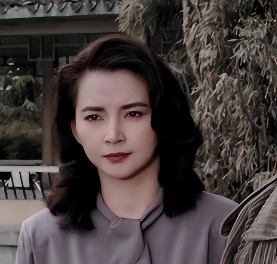 胡慧中：林青霞的接班人，挚爱的两个男人，一个惨死一个锒铛入狱