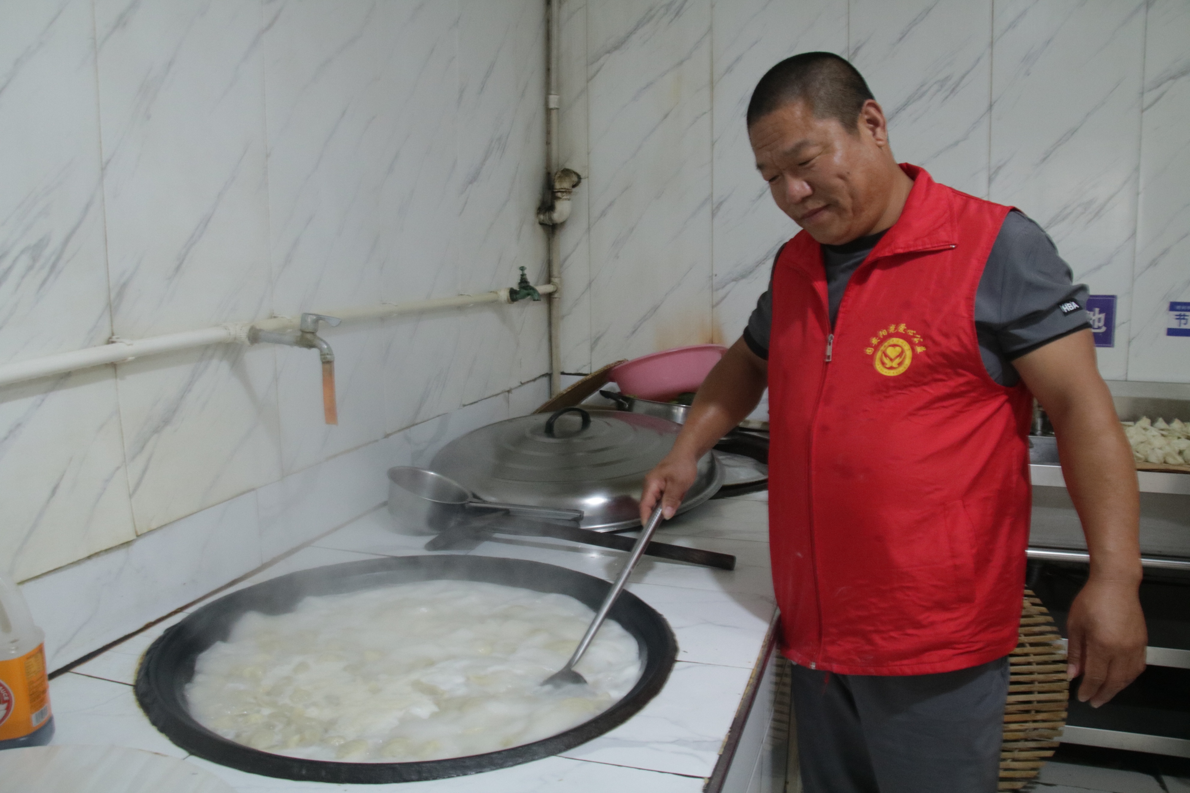 河北固安：爱心点点 温暖人间