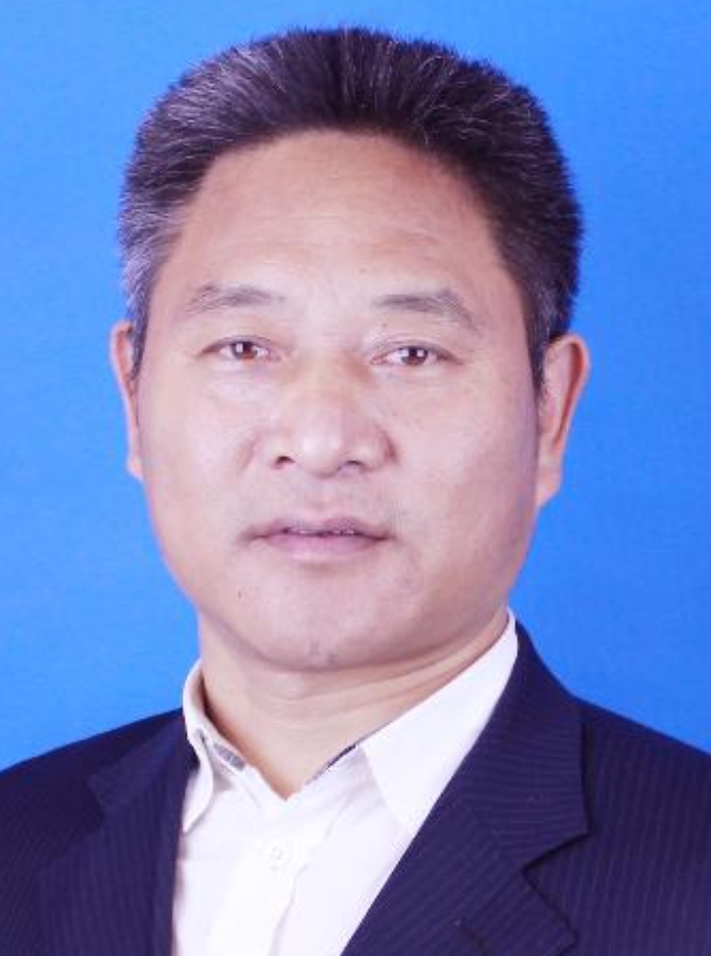 入殓师许康飞：10小时修复碎石机中的遗体，21岁女大学生拜他为师