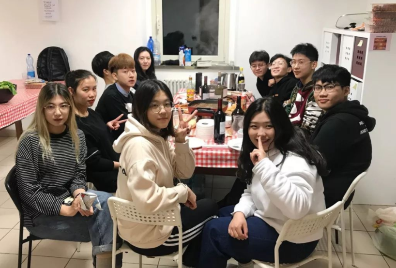 北京高校中文听力，听得留学生一头雾水，中国学生：我也没听懂