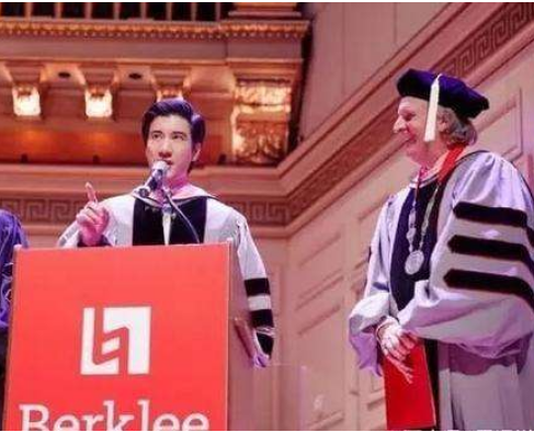 明星学生比较偏爱伯克利，在国内属于什么档次，是“野鸡大学”？