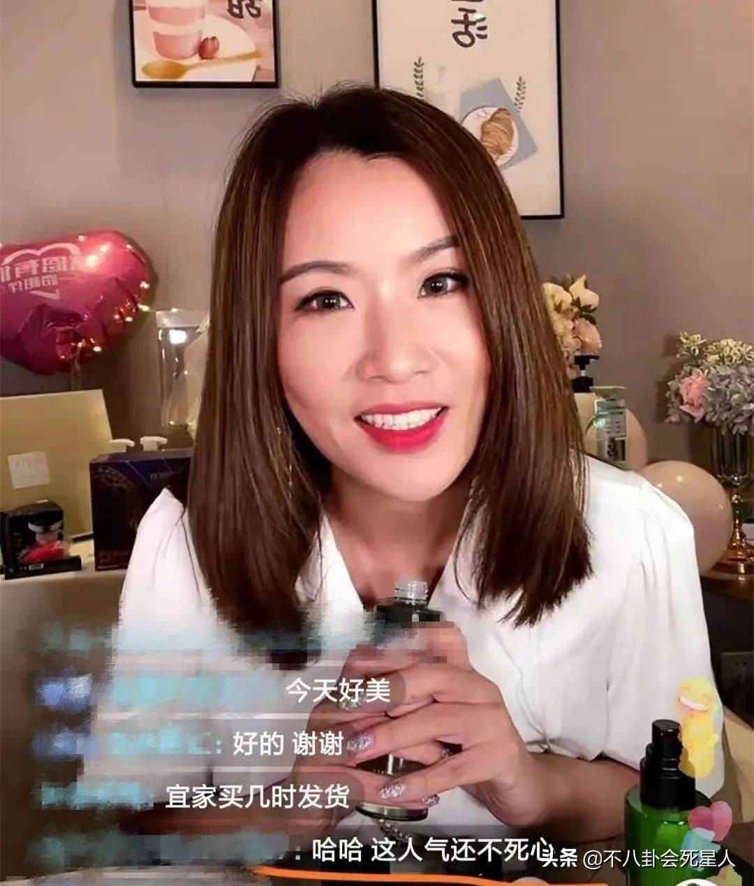 落魄商演，千元付费聊天，这些港星在内地表面缺钱，实际身家不菲