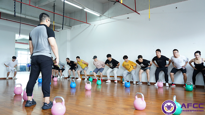 培训健身教练学校（培训健身教练学校哪家比较好呢）