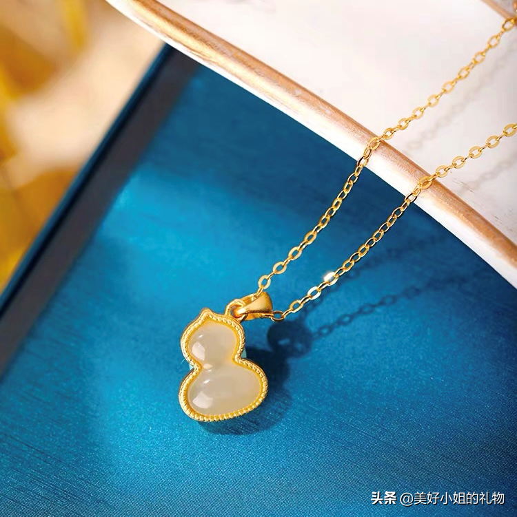 母亲节礼物系列I 细数我私藏的宝藏首饰，千元不到让妈妈闪耀起来