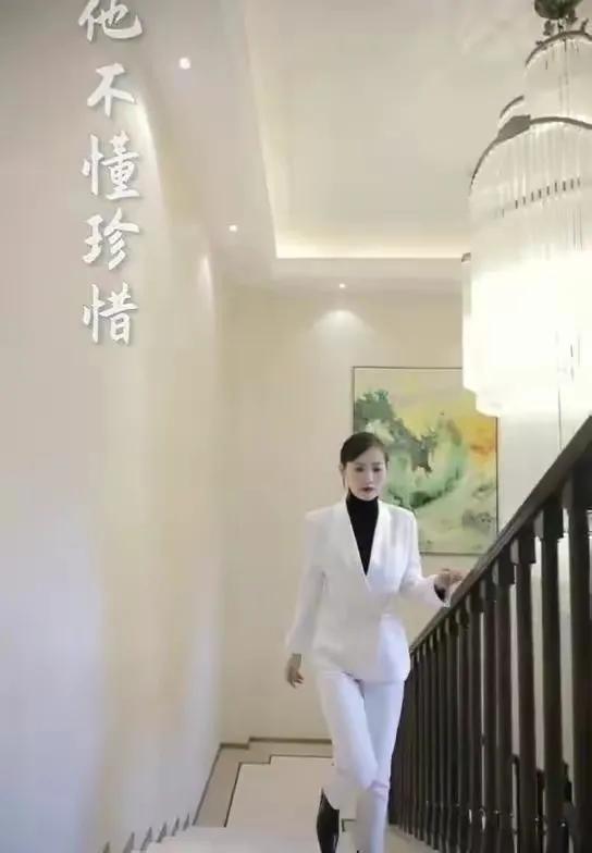 有种“整容”叫王宝强离婚，前妻马蓉变化不大，他却像换个人