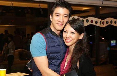 李靓蕾只发了两条微博，王力宏就不再垂死挣扎，左思右想道歉了