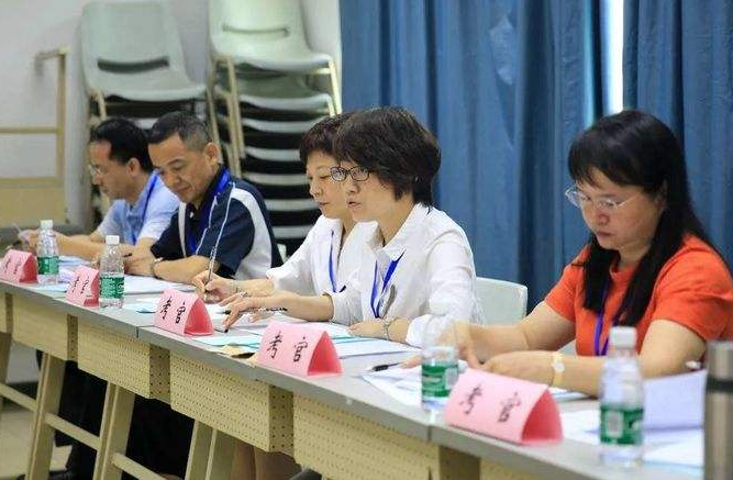 普本生考研有多难逆袭，看了这张复试评分表，二本生“累觉不爱”