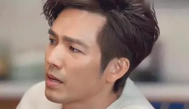 这8位男星即便演技再好，也难以弥补年龄差距过大带来的违和感