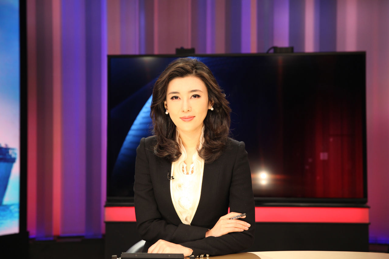 她不是播音科班出身，却在主持界站稳脚跟，李红把握每一次的机会