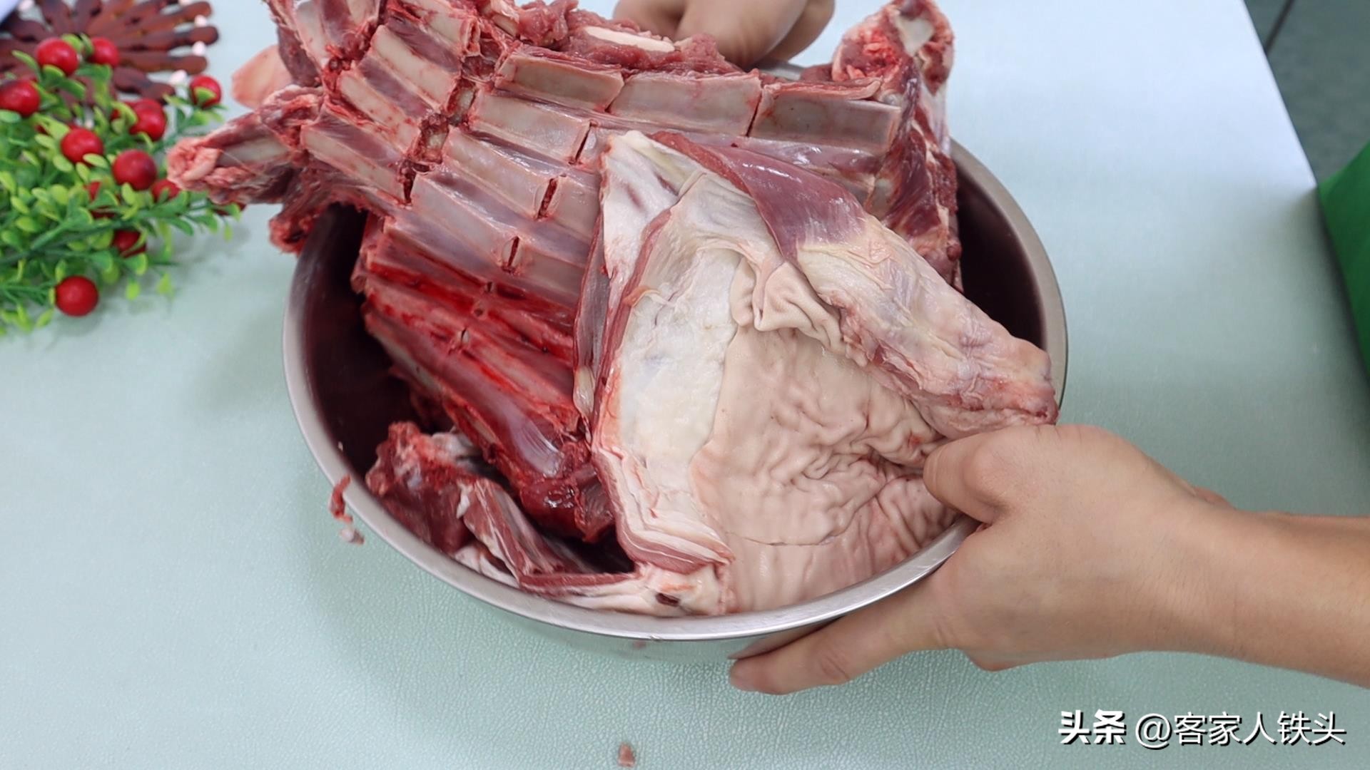 炖羊肉的做法视频(美味炖羊肉全程实拍秘笈)
