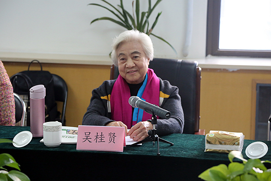 深圳纺织厂招聘（75年纺织女工吴桂贤被急召进京）