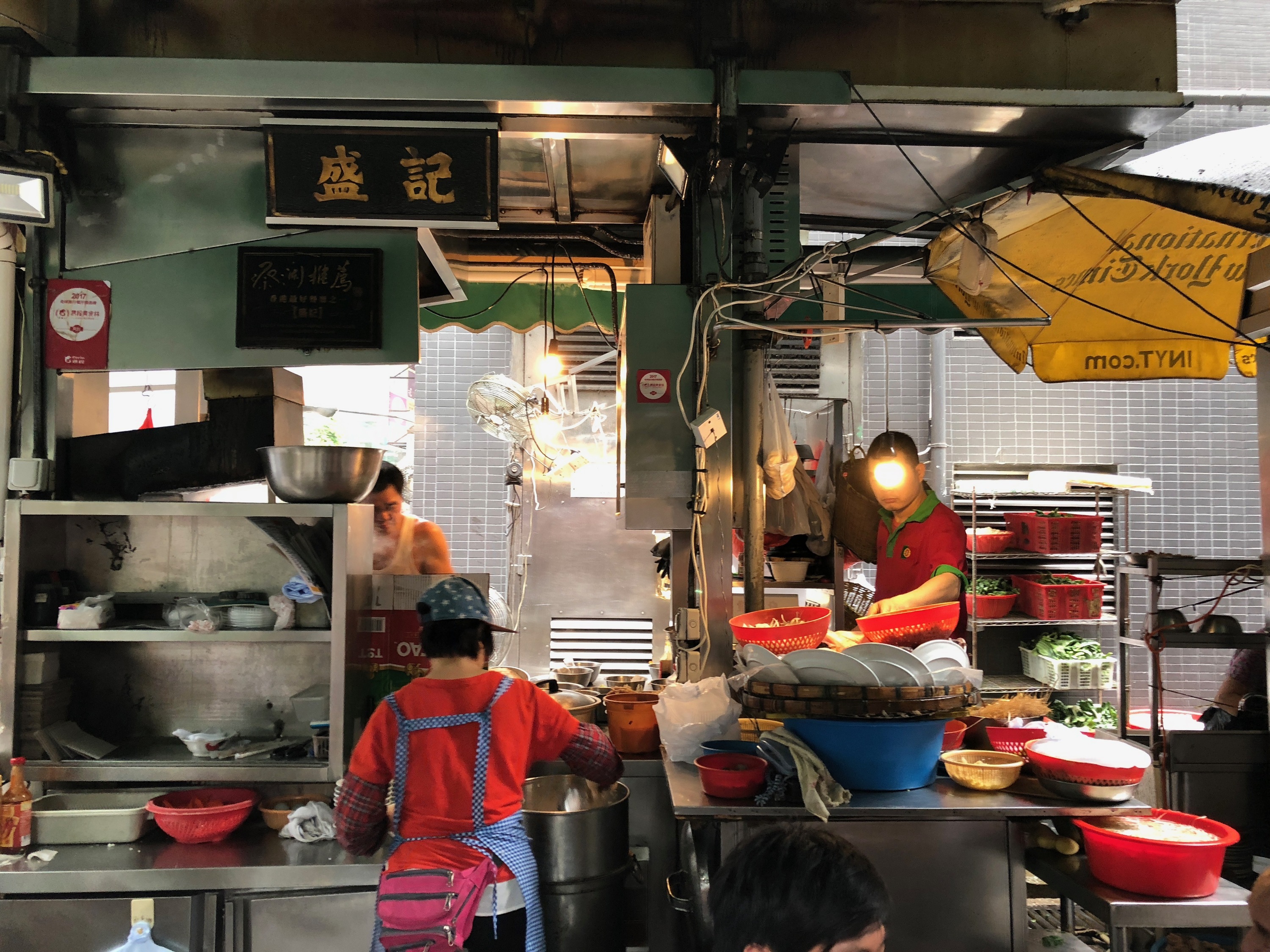 香港最接地气的市井烟火味：盘点最受欢迎的香港大排档