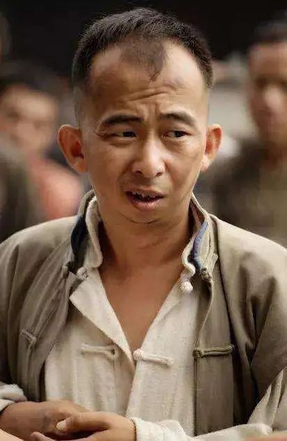 你会介意另一半丑吗？这7位丑男演员告诉你：男人丑点不怕