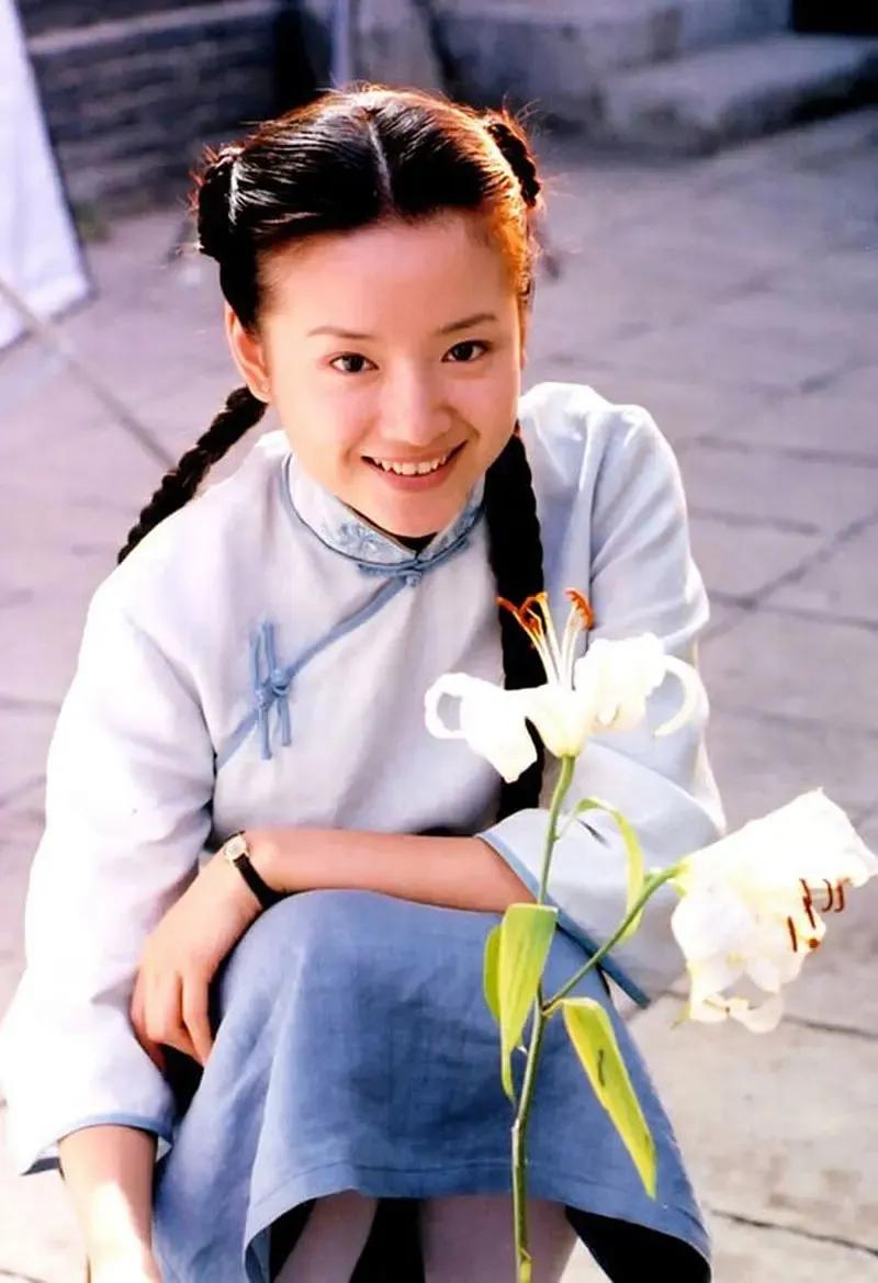 刘亦菲vs董洁 谁才是小白花脸巅峰？