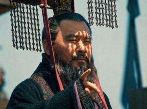 曹操名言讽世：宁我负天下人，莫让天下人负我，道尽人心冷暖。