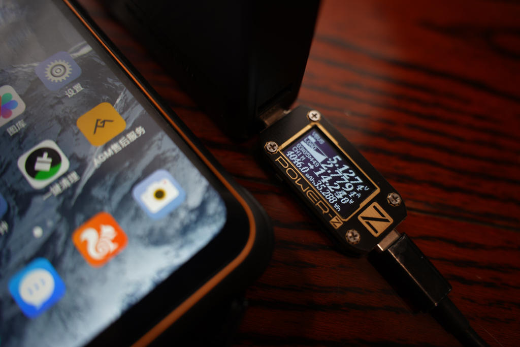 2小时充满？！Aohi 3万毫安时双向100W PD充电宝实测体验