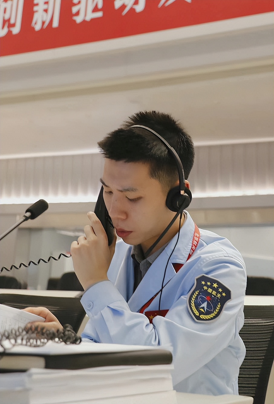 神十三返回地面，河南小伙高健再次上线，学历背景令人惊艳