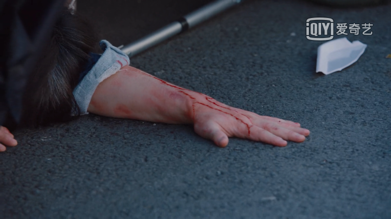 红与黑-应然与实然