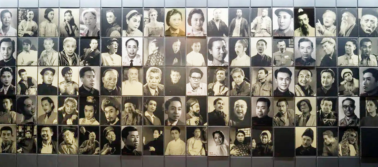 北京人艺17对明星夫妻合影照 大多恩爱到老 于是之的爱情令人泪目