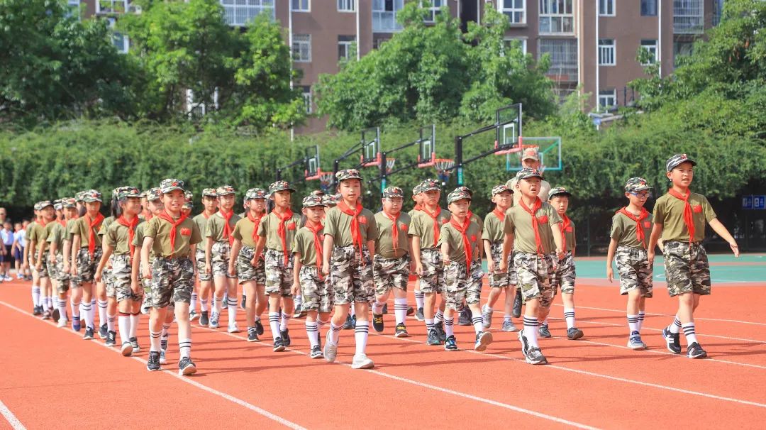 南湖小学学生开展为期10天国防教育学习体验活动并进行汇报展示