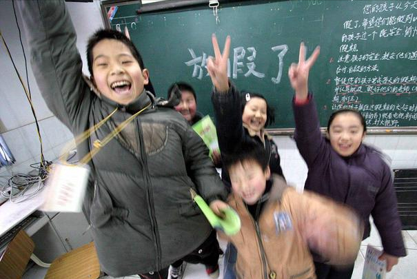 江西当地教育局宣布，大中小学寒假时间确定，家长却“欲哭无泪”